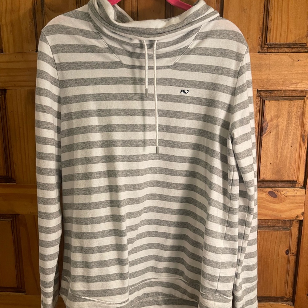 Vineyard Vines pullover